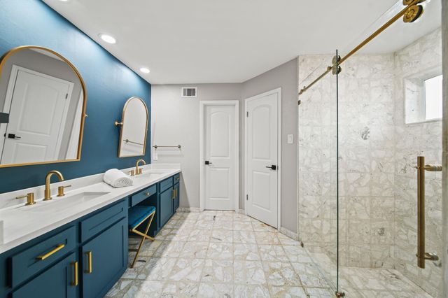 2011 Plantation Drive, Richmond, TX 77406