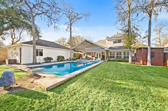 2011 Plantation Drive, Richmond, TX 77406