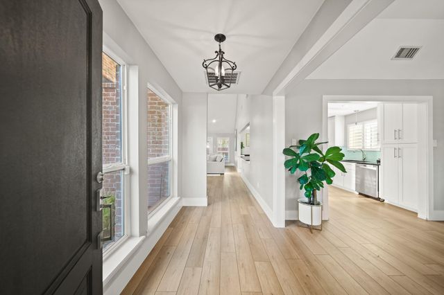 2011 Plantation Drive, Richmond, TX 77406