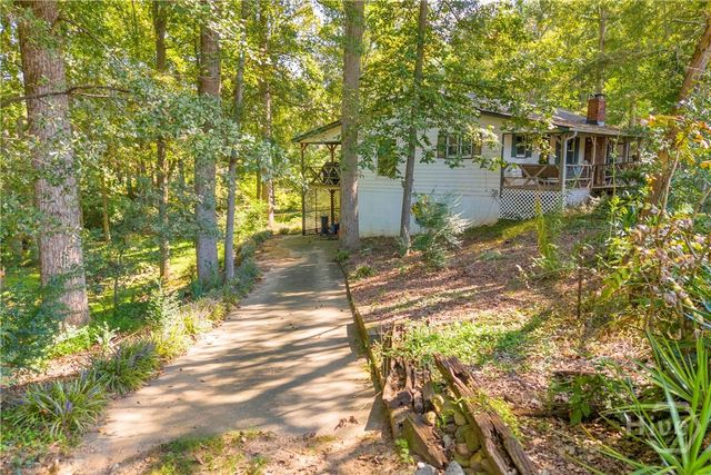 197 Joan Smith Road, Hull, GA 30646