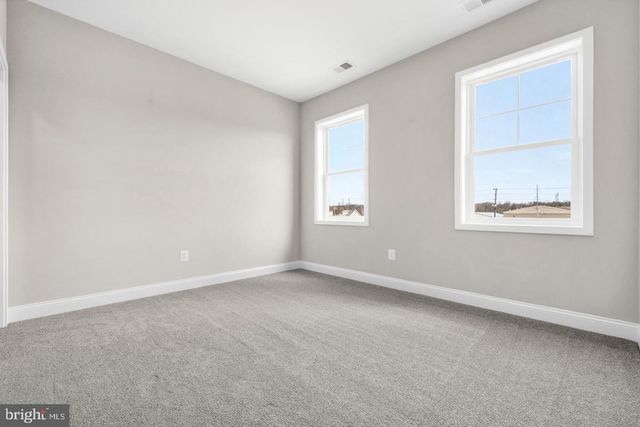 5807 BEECHER ST, Cheverly, MD 20785