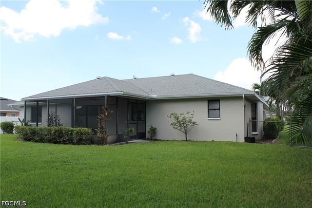 1202 SE 21st LN, Cape Coral, FL 33990