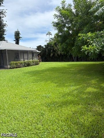 1202 SE 21st LN, Cape Coral, FL 33990