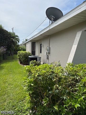 1202 SE 21st LN, Cape Coral, FL 33990