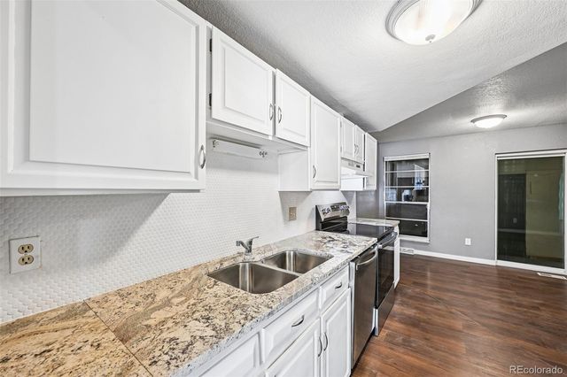 178 Paris Circle, Aurora, CO 80011