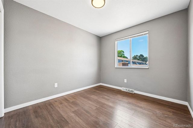 178 Paris Circle, Aurora, CO 80011