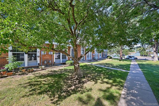 178 Paris Circle, Aurora, CO 80011