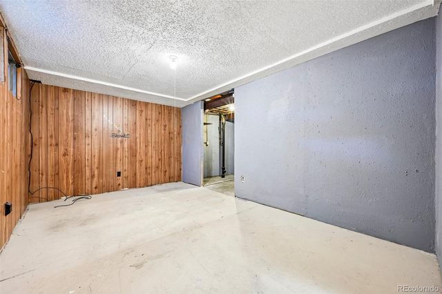 178 Paris Circle, Aurora, CO 80011