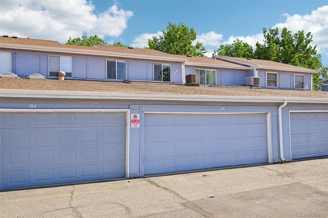 178 Paris Circle, Aurora, CO 80011