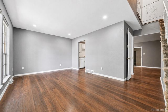178 Paris Circle, Aurora, CO 80011