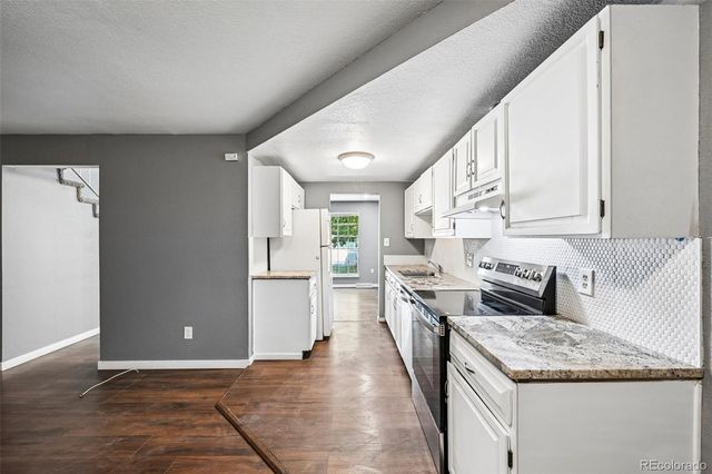 178 Paris Circle, Aurora, CO 80011