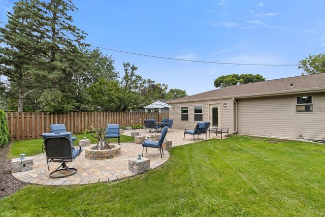 2510 Mt Vernon Avenue, Janesville, WI 53545