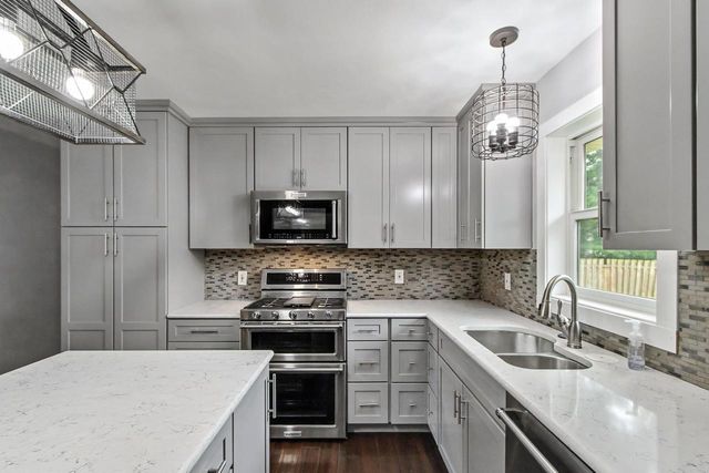 2510 Mt Vernon Avenue, Janesville, WI 53545