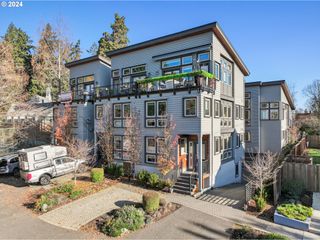 7926 Se 6TH Ave 4, Portland, OR 97202