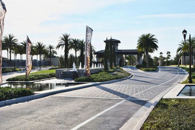 16892 Strasbourg Lane, Delray Beach, FL 33446