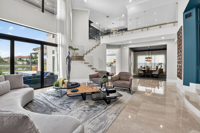 16892 Strasbourg Lane, Delray Beach, FL 33446