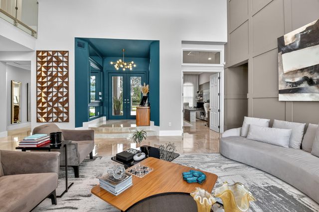 16892 Strasbourg Lane, Delray Beach, FL 33446