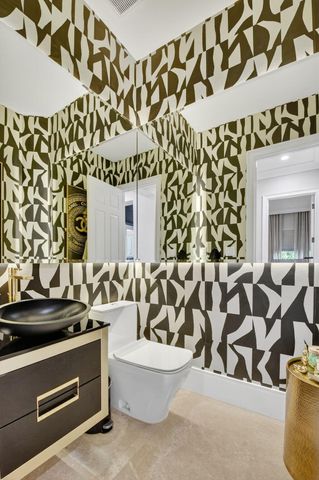 16892 Strasbourg Lane, Delray Beach, FL 33446