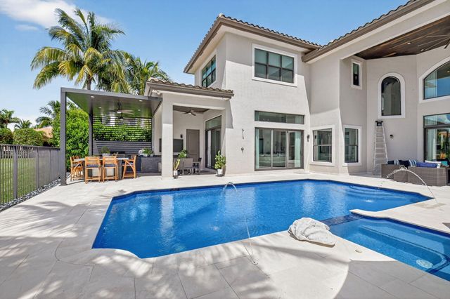 16892 Strasbourg Lane, Delray Beach, FL 33446