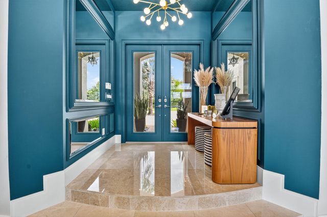 16892 Strasbourg Lane, Delray Beach, FL 33446