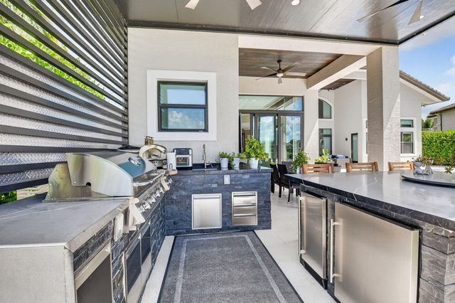 16892 Strasbourg Lane, Delray Beach, FL 33446