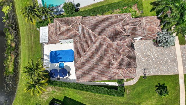 16892 Strasbourg Lane, Delray Beach, FL 33446