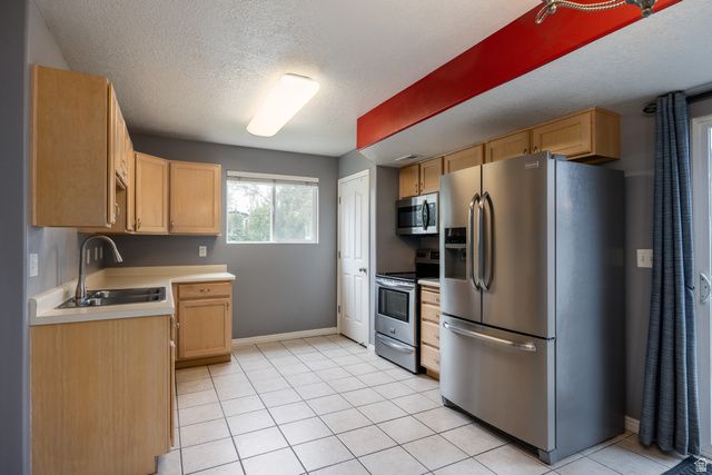 432 E PARK OAK PL, Millcreek, UT 84107