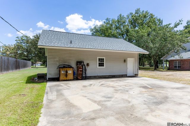 13546 Brown Rd, Denham Springs, LA 70726