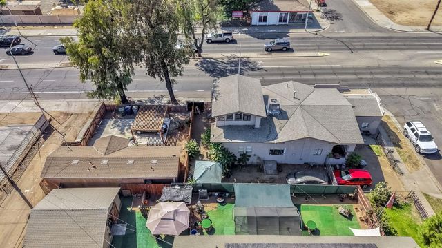 326 N 1st Street, Fresno, CA 93702