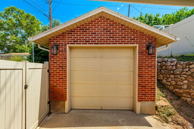 2920 TYLER AVE, Ogden, UT 84403