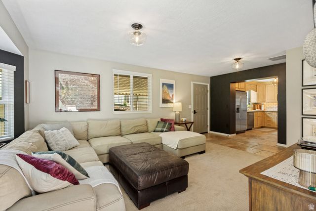 2920 TYLER AVE, Ogden, UT 84403