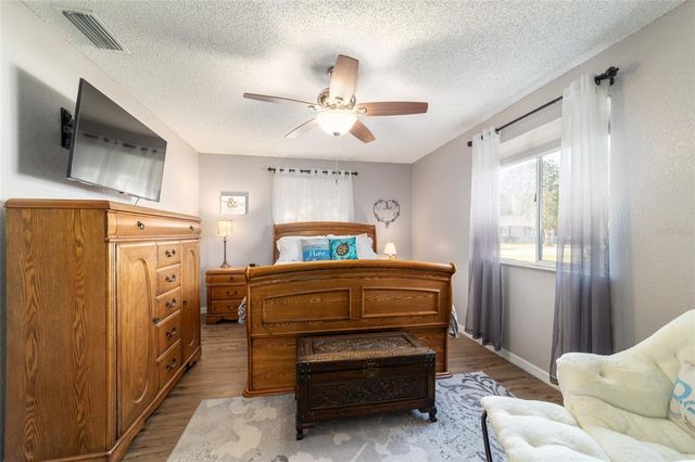 11475 SW 85TH AVENUE, Ocala, FL 34481