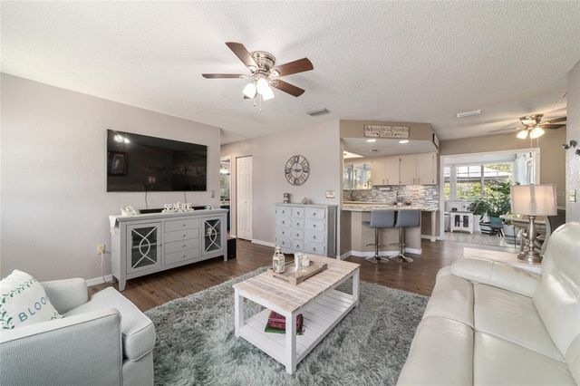 11475 SW 85TH AVENUE, Ocala, FL 34481