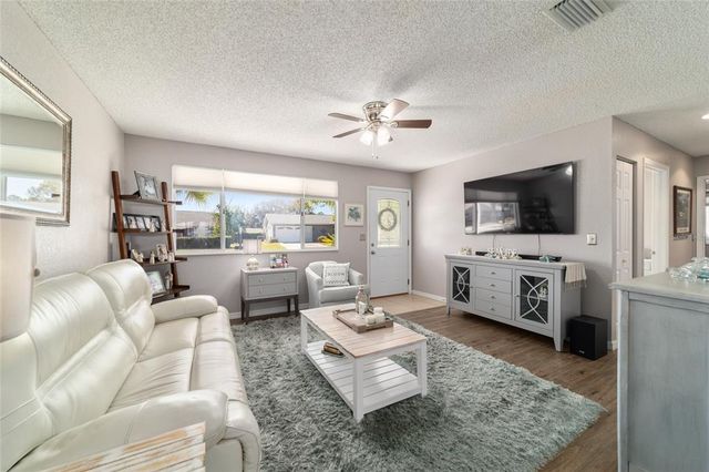 11475 SW 85TH AVENUE, Ocala, FL 34481