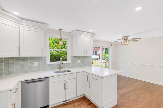 138 Orchard Hill Rd, Haverhill, MA 01835
