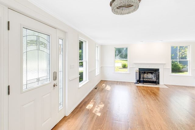 138 Orchard Hill Rd, Haverhill, MA 01835