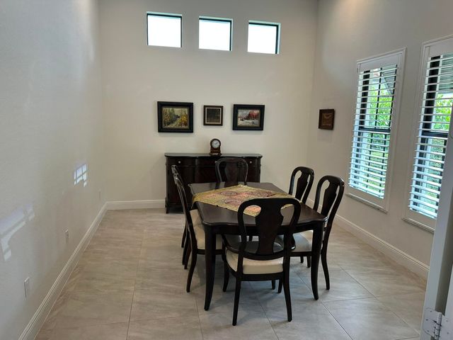 8540 W Parkland Bay Trail, Parkland, FL 33076