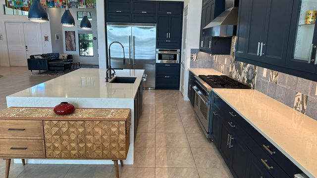 8540 W Parkland Bay Trail, Parkland, FL 33076