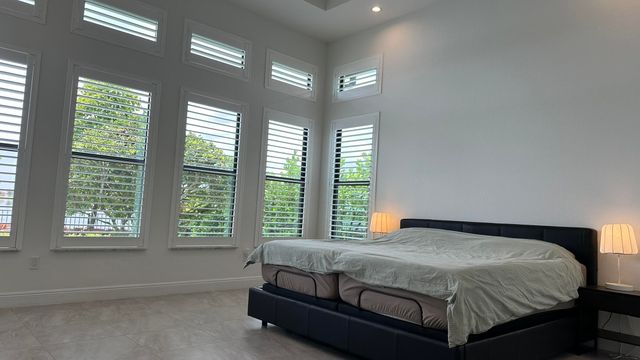 8540 W Parkland Bay Trail, Parkland, FL 33076