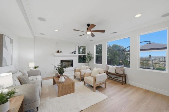 925 Bridgeport Court, San Marcos, CA 92078