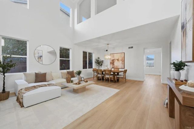 925 Bridgeport Court, San Marcos, CA 92078