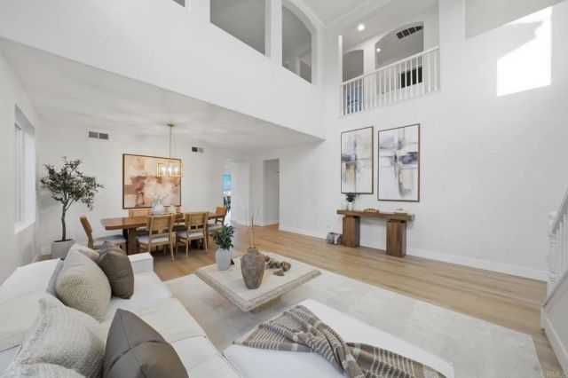 925 Bridgeport Court, San Marcos, CA 92078