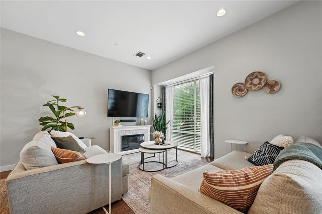 2280 N Fitzhugh Avenue 30, Dallas, TX 75204