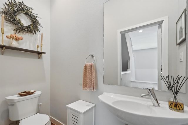 2280 N Fitzhugh Avenue 30, Dallas, TX 75204