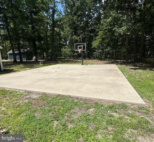 60 TRESTLE AVE, Hammonton, NJ 08037