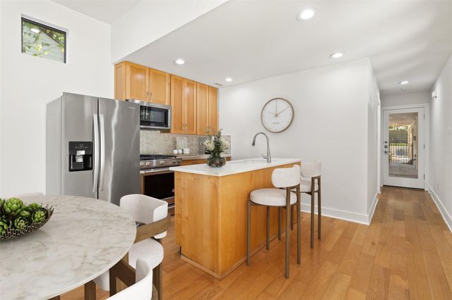 2410 Sharon LN A, Austin, TX 78703