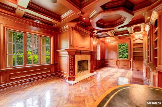 7 Buckingham Drive, Alpine, NJ 07620