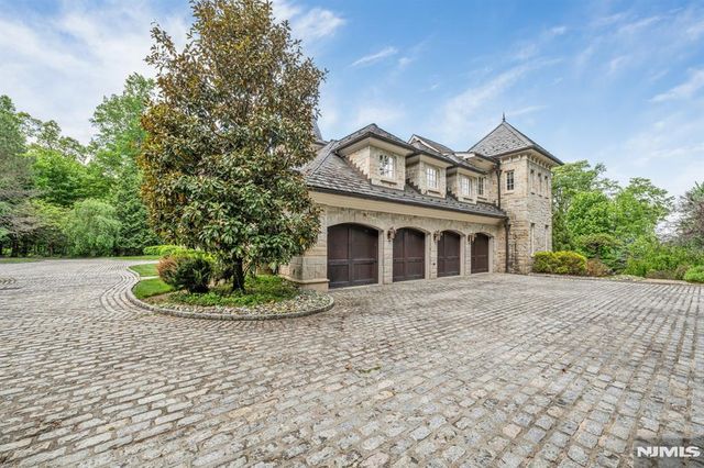 7 Buckingham Drive, Alpine, NJ 07620