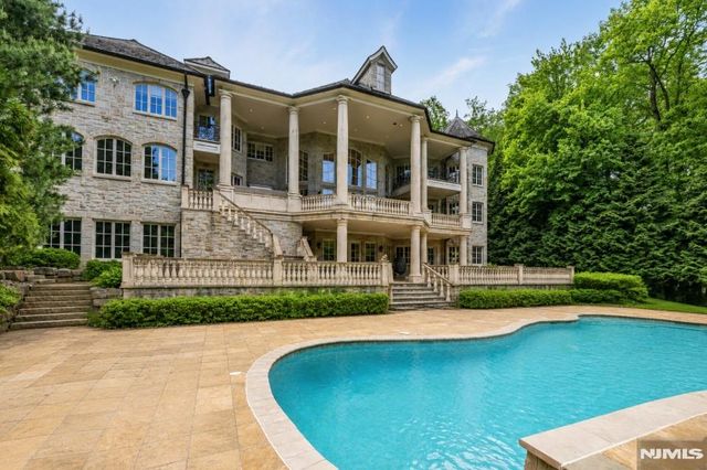 7 Buckingham Drive, Alpine, NJ 07620