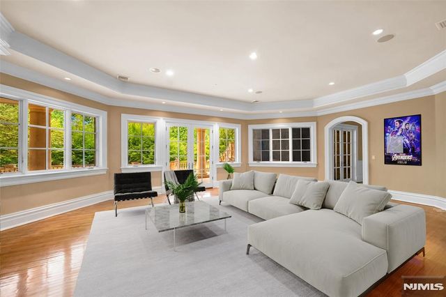 7 Buckingham Drive, Alpine, NJ 07620
